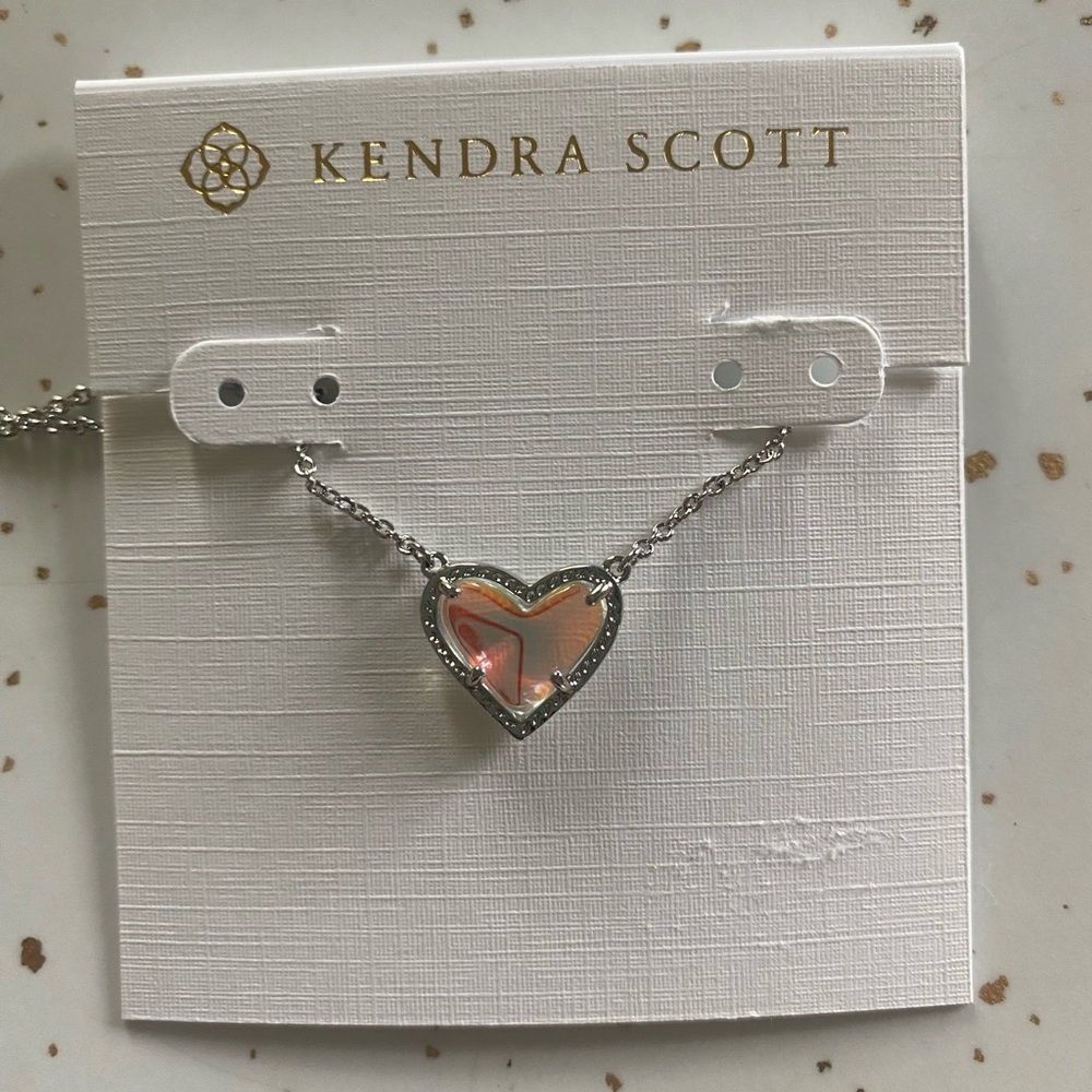 Kendra Scott Ari Heart‎ Dichroic Glass Necklace